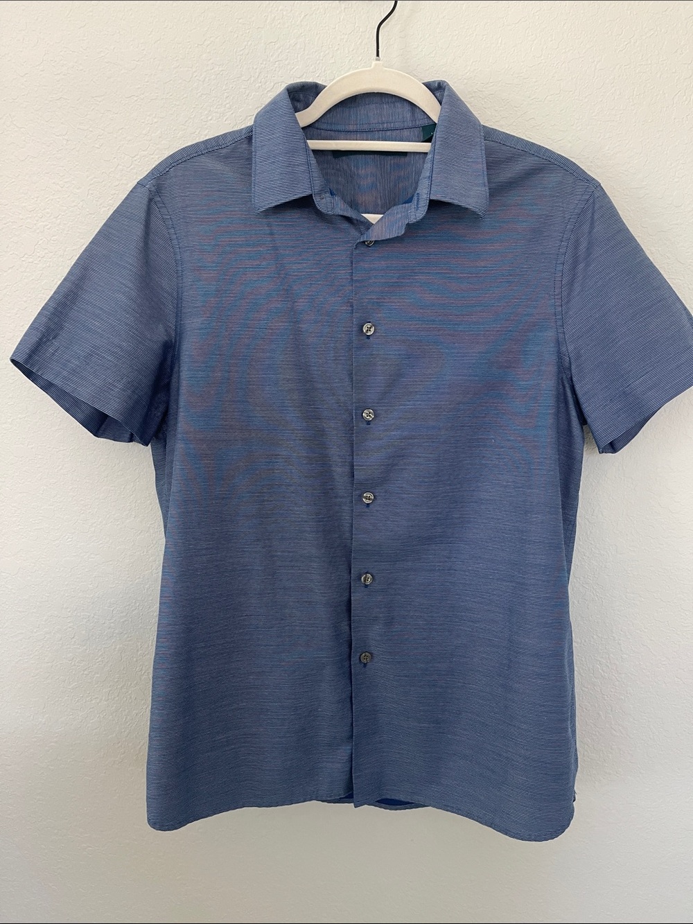 Men’s Perry Ellis Short-Sleeve Button-Down Shirt in‎ Blue Size M